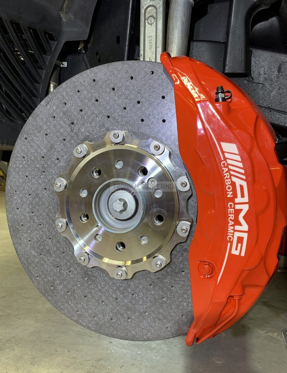 front axle carbon ceramic brake system pic 1