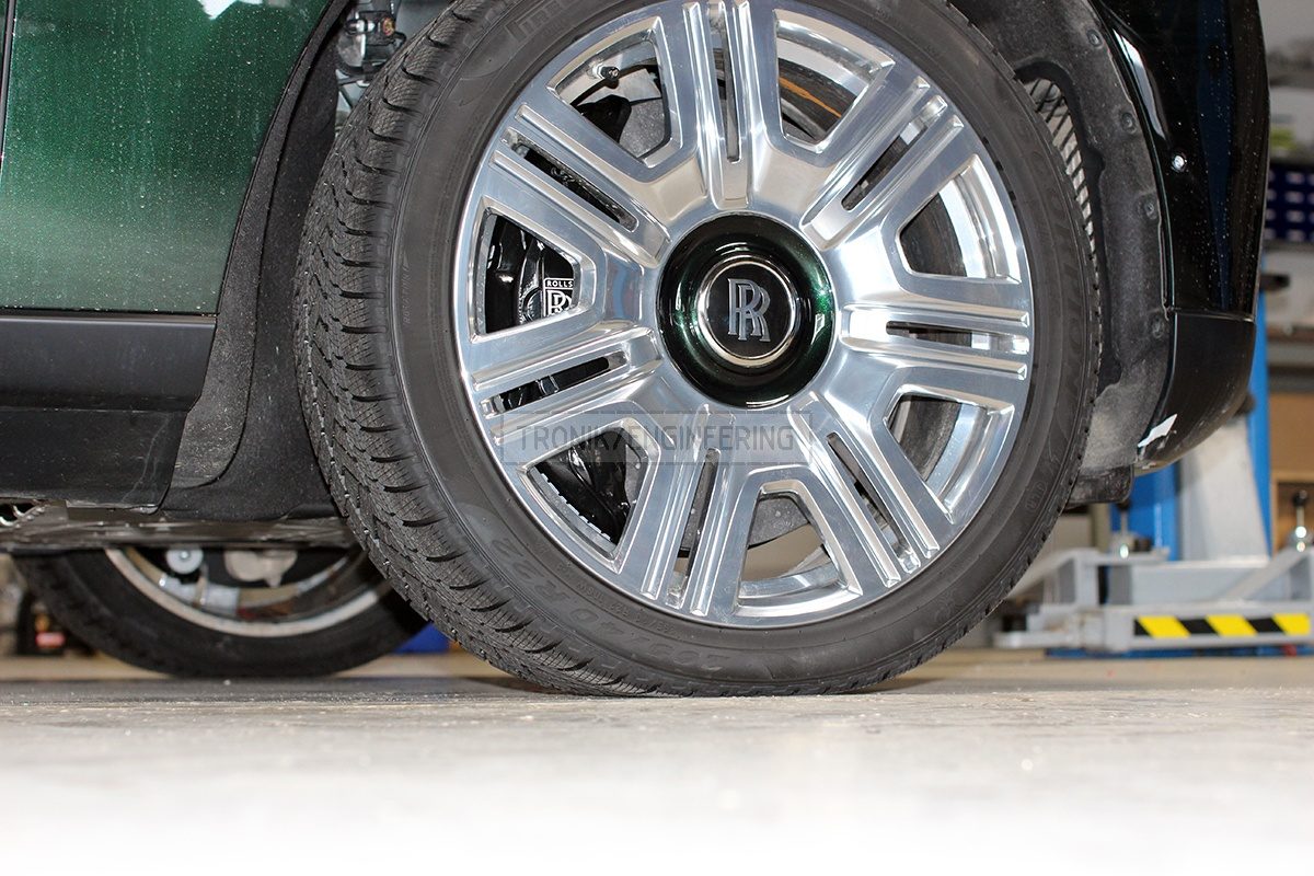 installed carbon ceramic brake system pic 5