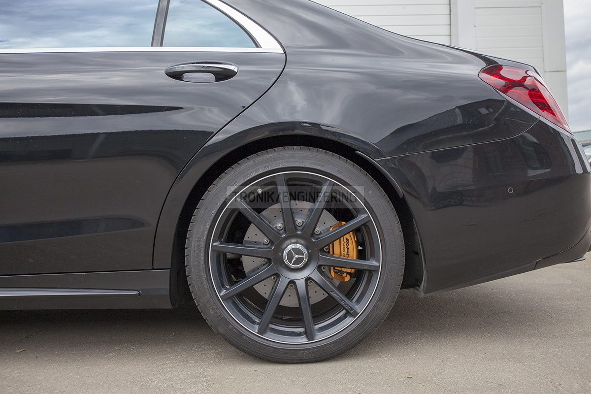 installed carbon ceramic brake system Mercedes W222 S63AMG pic 4