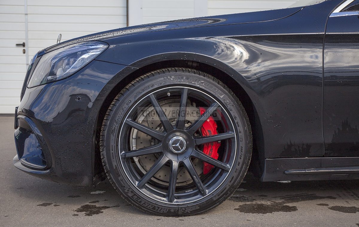 standard Mercedes Benz S63AMG brake system front axle