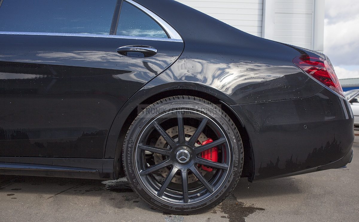 standard Mercedes Benz S63AMG brake system rear axle