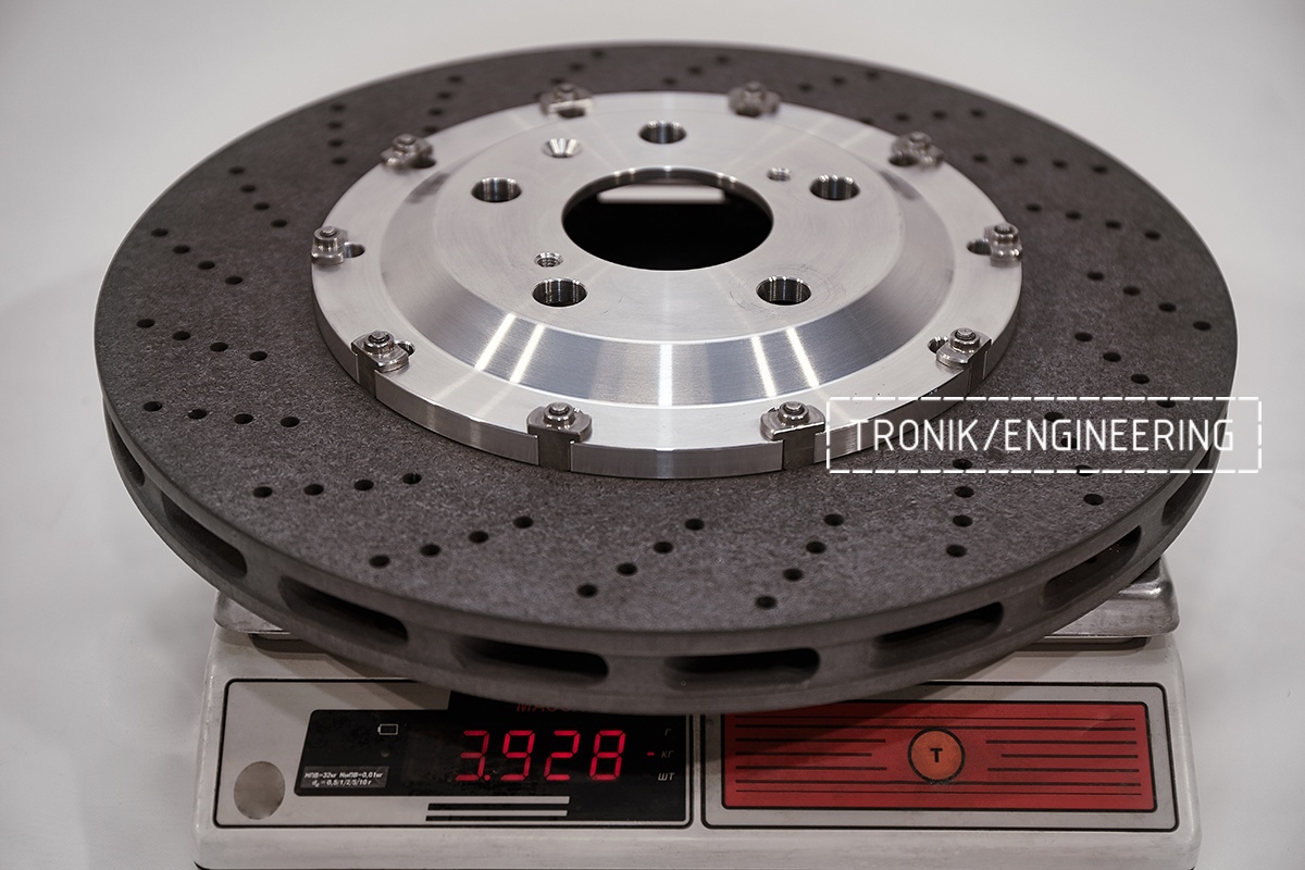Front left ceramic rotor weight 3928g