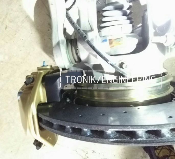 BMW X5M F85 carbon ceramic brakes BBK for real!. Pic 4