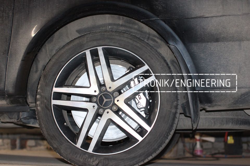 Long awaited  Mercedes-Benz V-class brakes. Pic 13