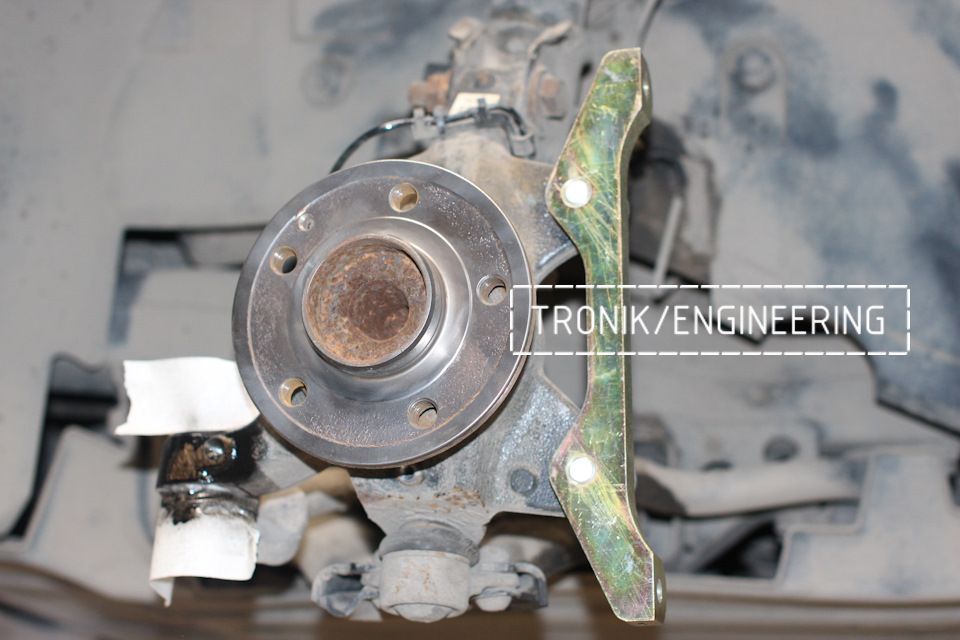 Long awaited  Mercedes-Benz V-class brakes. Pic 1