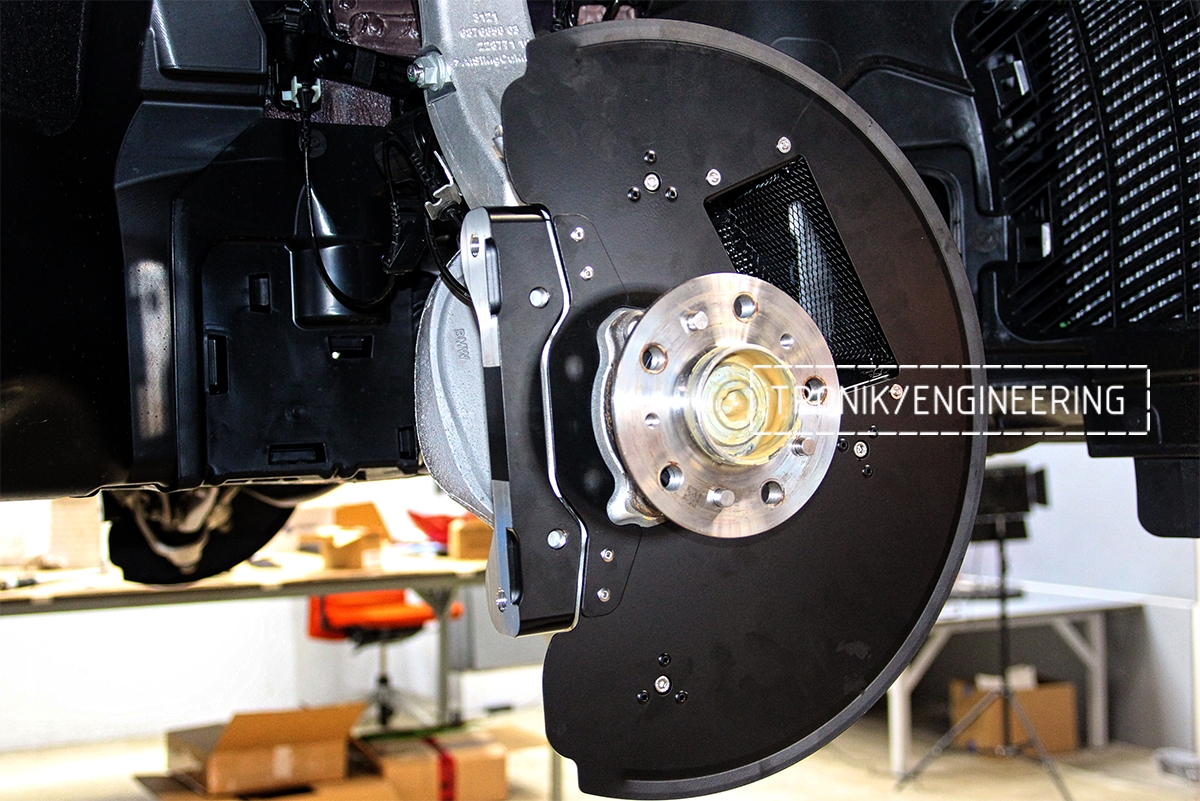BMW X6 F96 Carbon-Ceramic Brake System Set. Pic 23