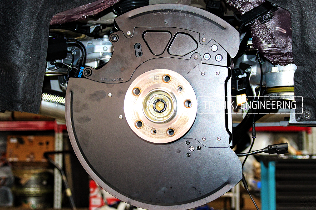 BMW X6 F96 Carbon-Ceramic Brake System Set. Pic 19