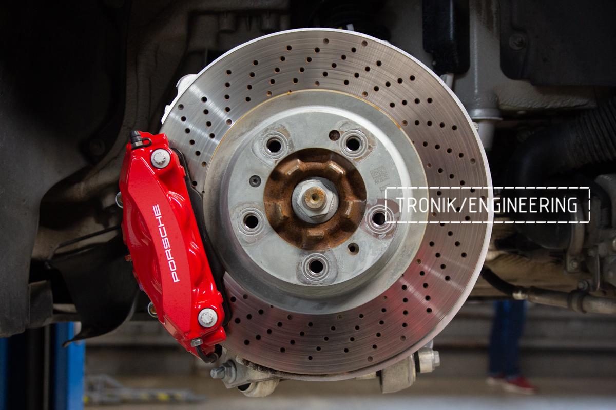 Porsche 992 Carrera Carbon-Ceramic Brake System. Pic 5