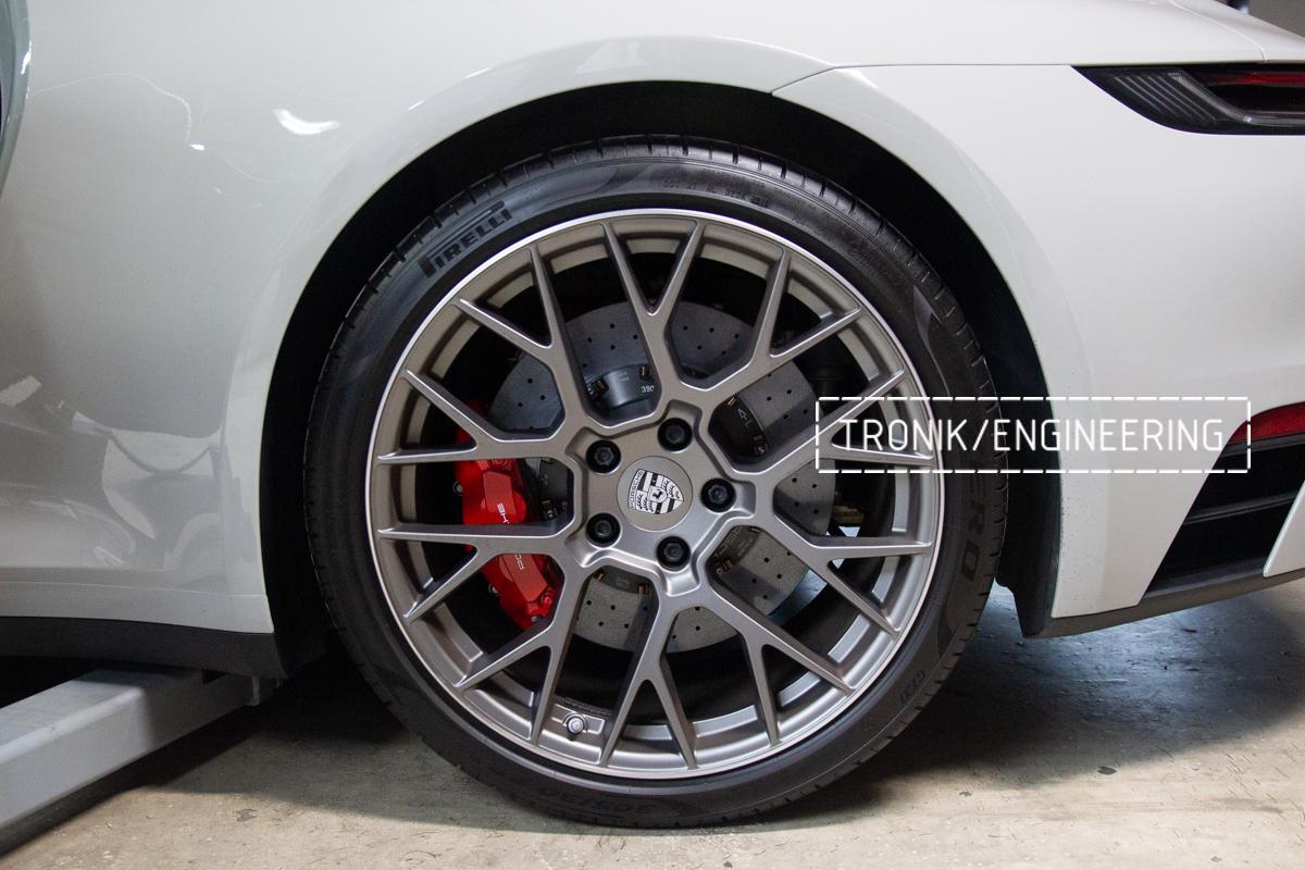 Porsche 992 Carrera Carbon-Ceramic Brake System. Pic 21