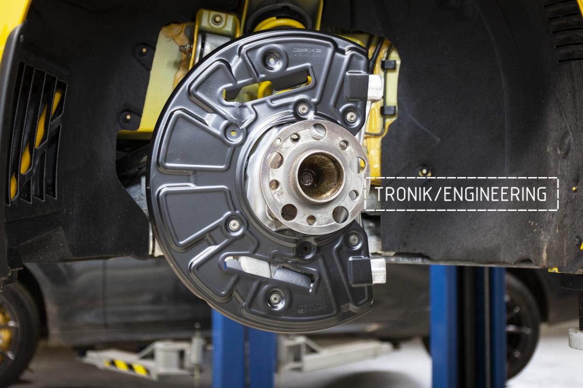 Mercedes-Benz AMG GT Carbon-Ceramic Brake System Set. Pic 2