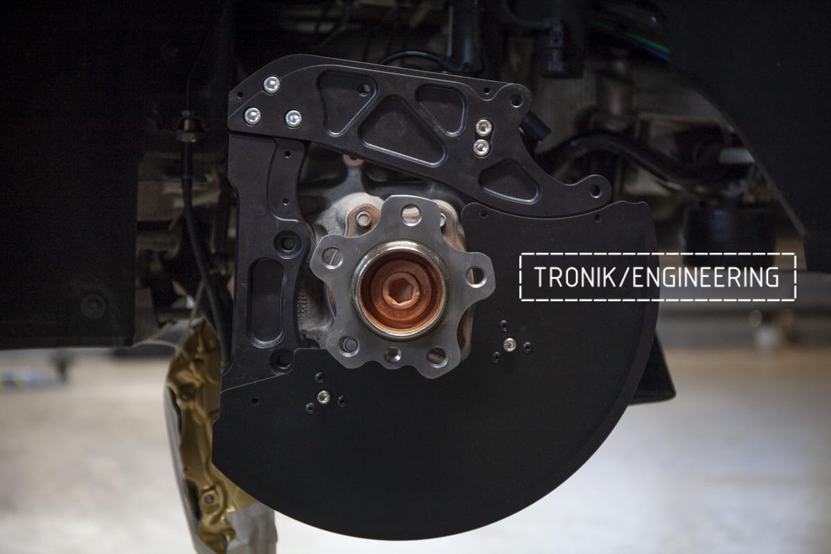 BMW G12 7-series carbon-ceramic brakes. Pic 17