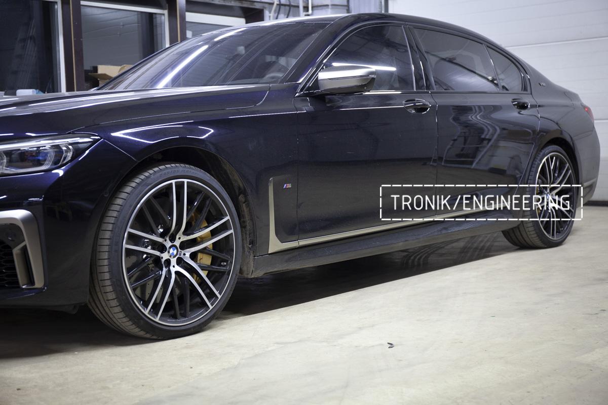 BMW G12 7-series carbon-ceramic brakes. Pic 22