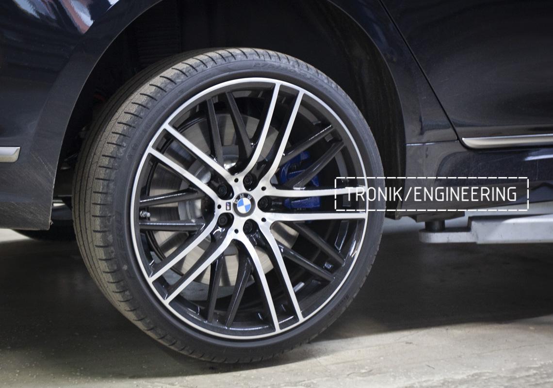 BMW G12 7-series carbon-ceramic brakes. Pic 3