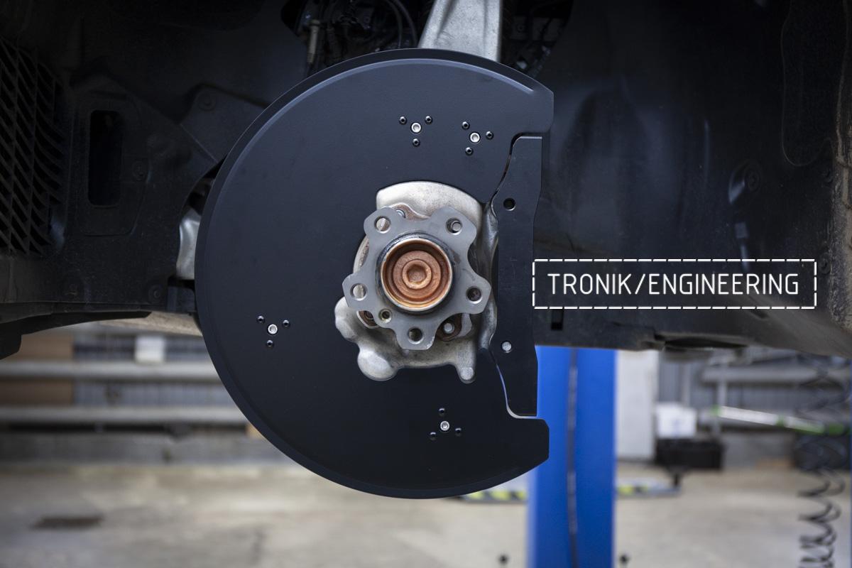 BMW G12 7-series carbon-ceramic brakes. Pic 13
