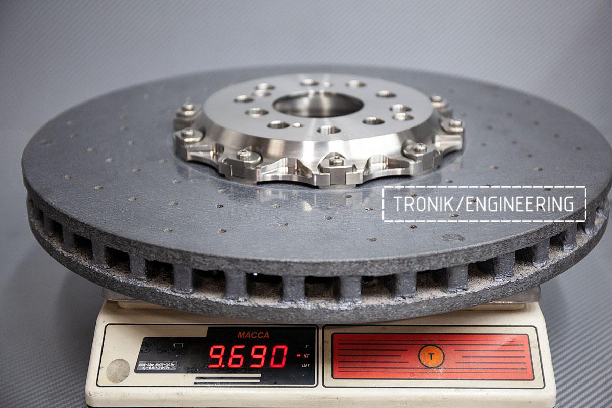 BMW G12 7-series carbon-ceramic brakes. Pic 10