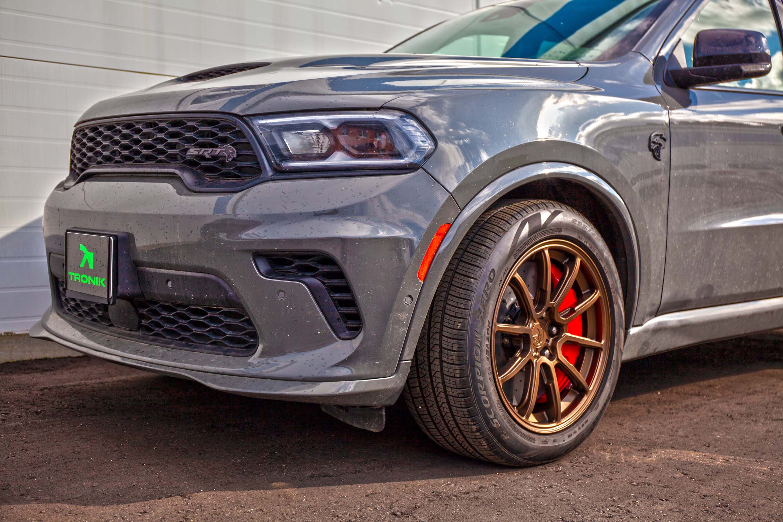 Carbon ceramic brake system for Dodge Durango. Pic 12