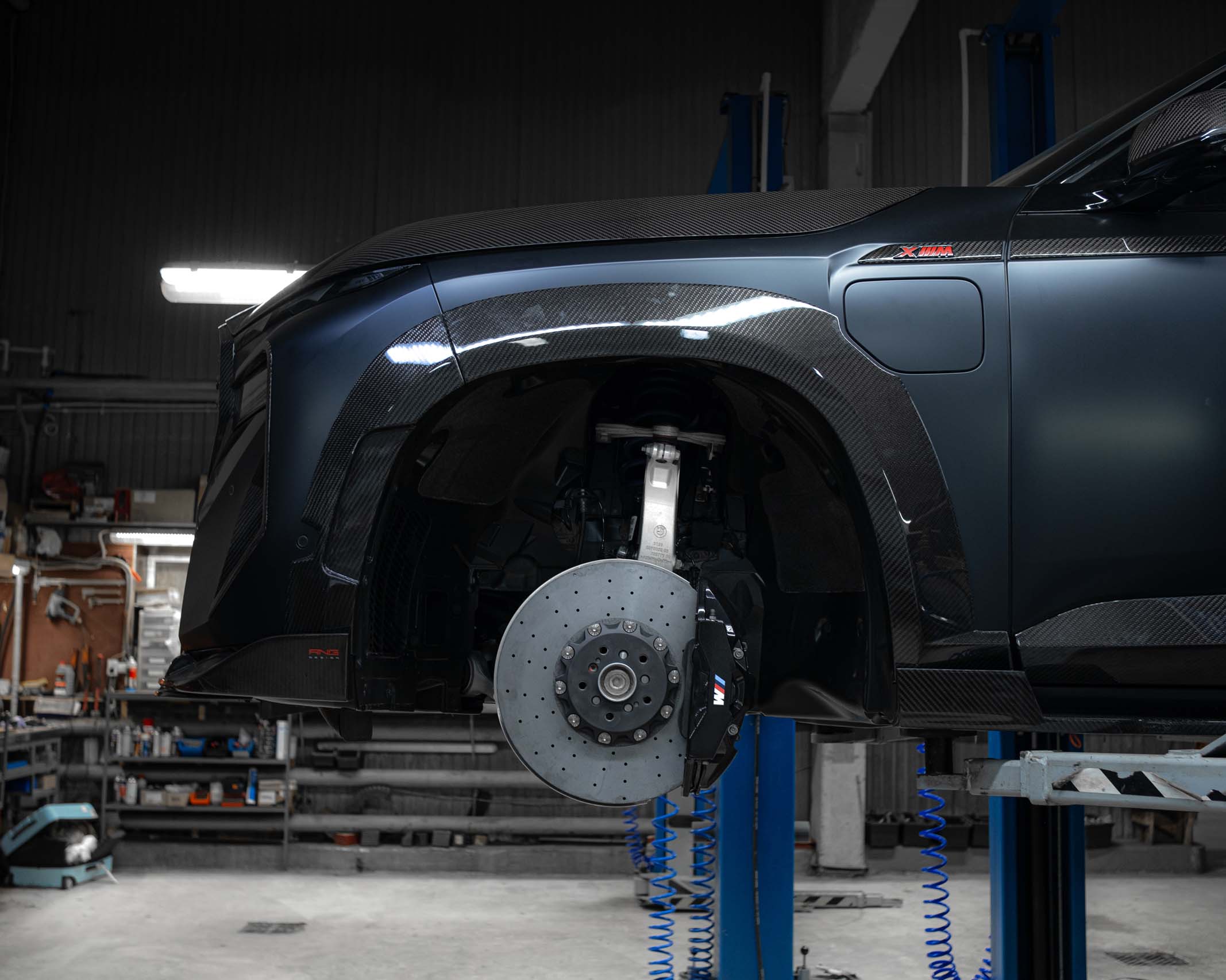 Carbon ceramic brake system for BMW XM (G09). Pic 5