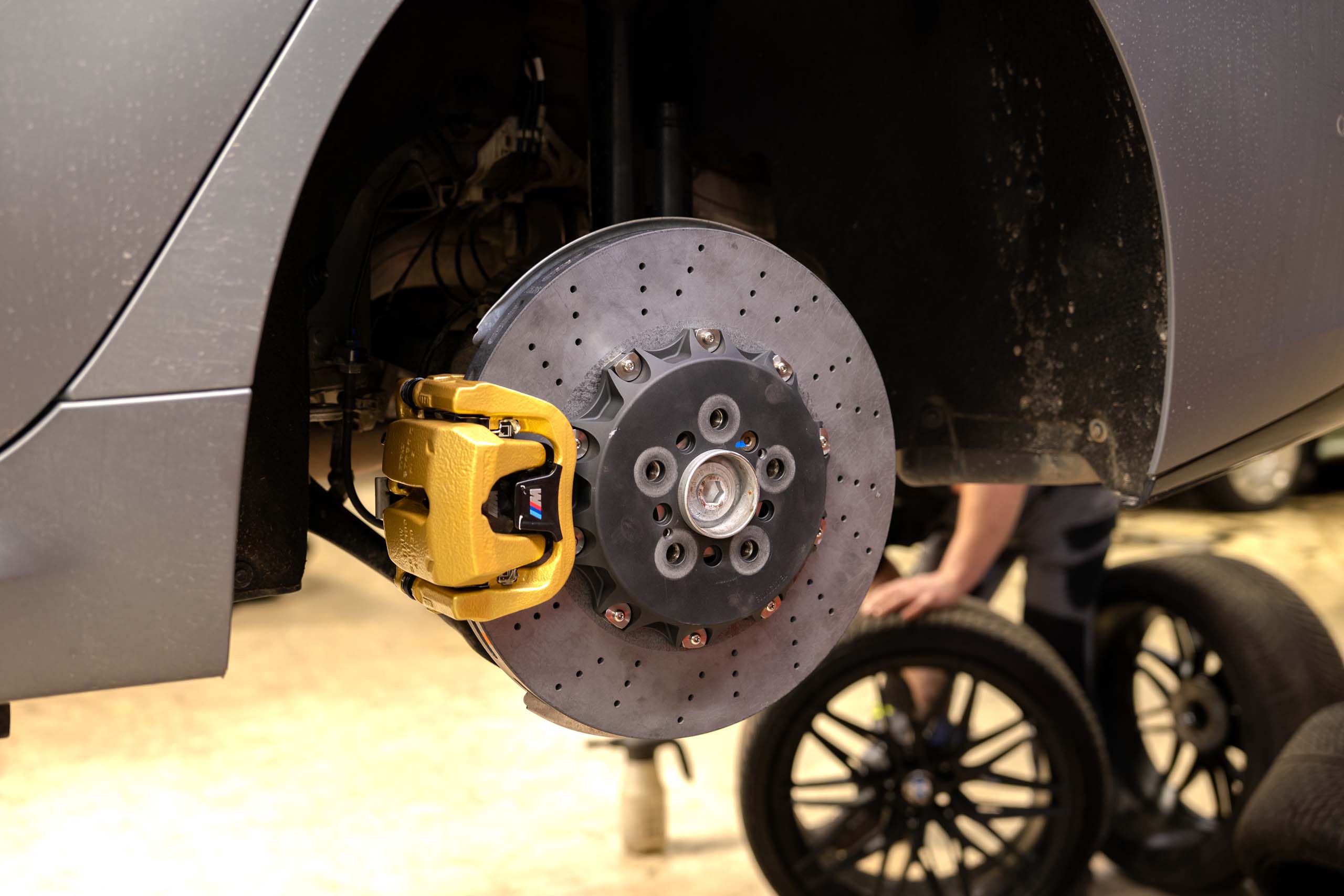 Carbon ceramic brake system for BMW M850i. Pic 4
