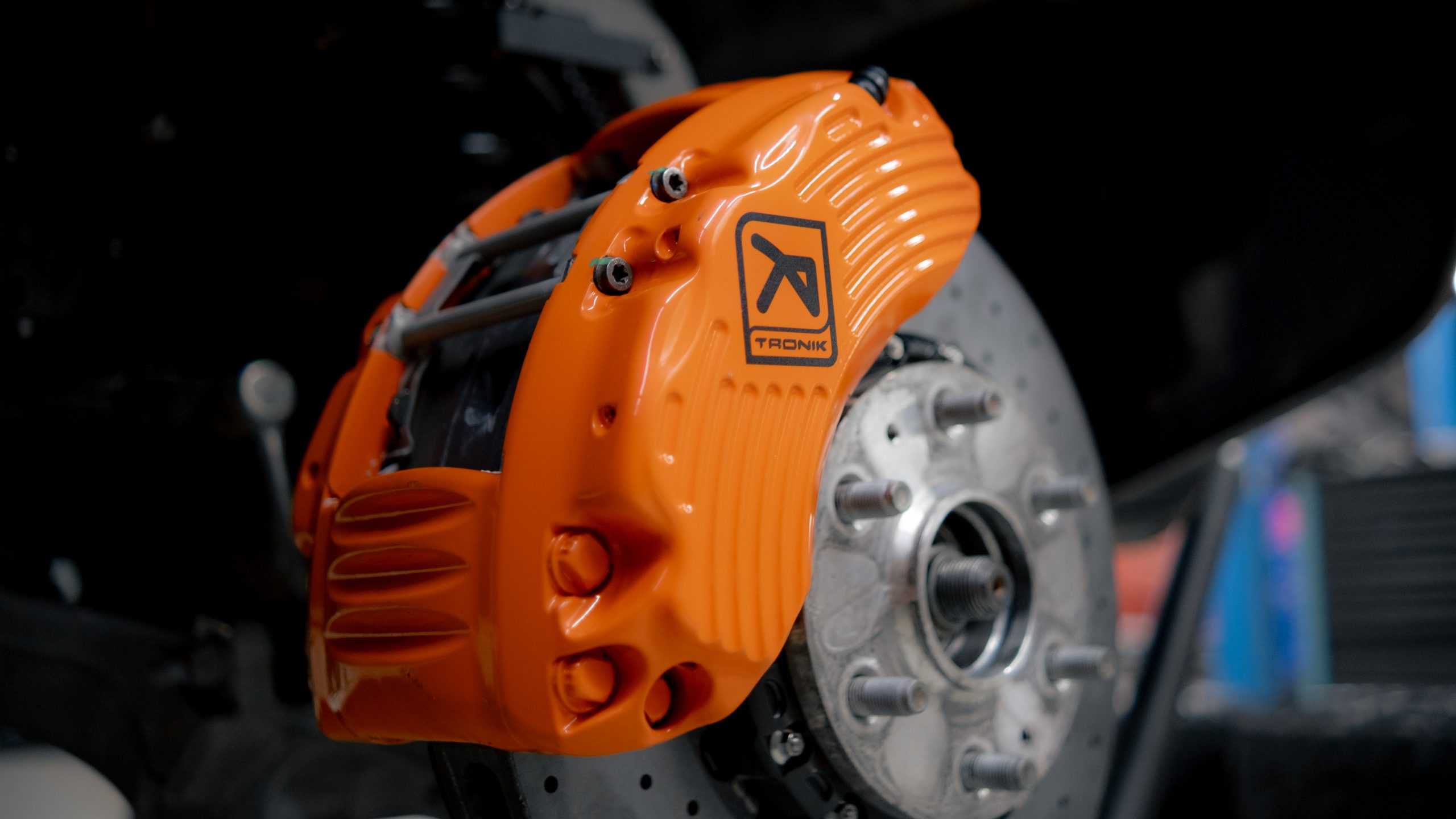 Carbon ceramic brake system for Dodge RAM TRX. Pic 5