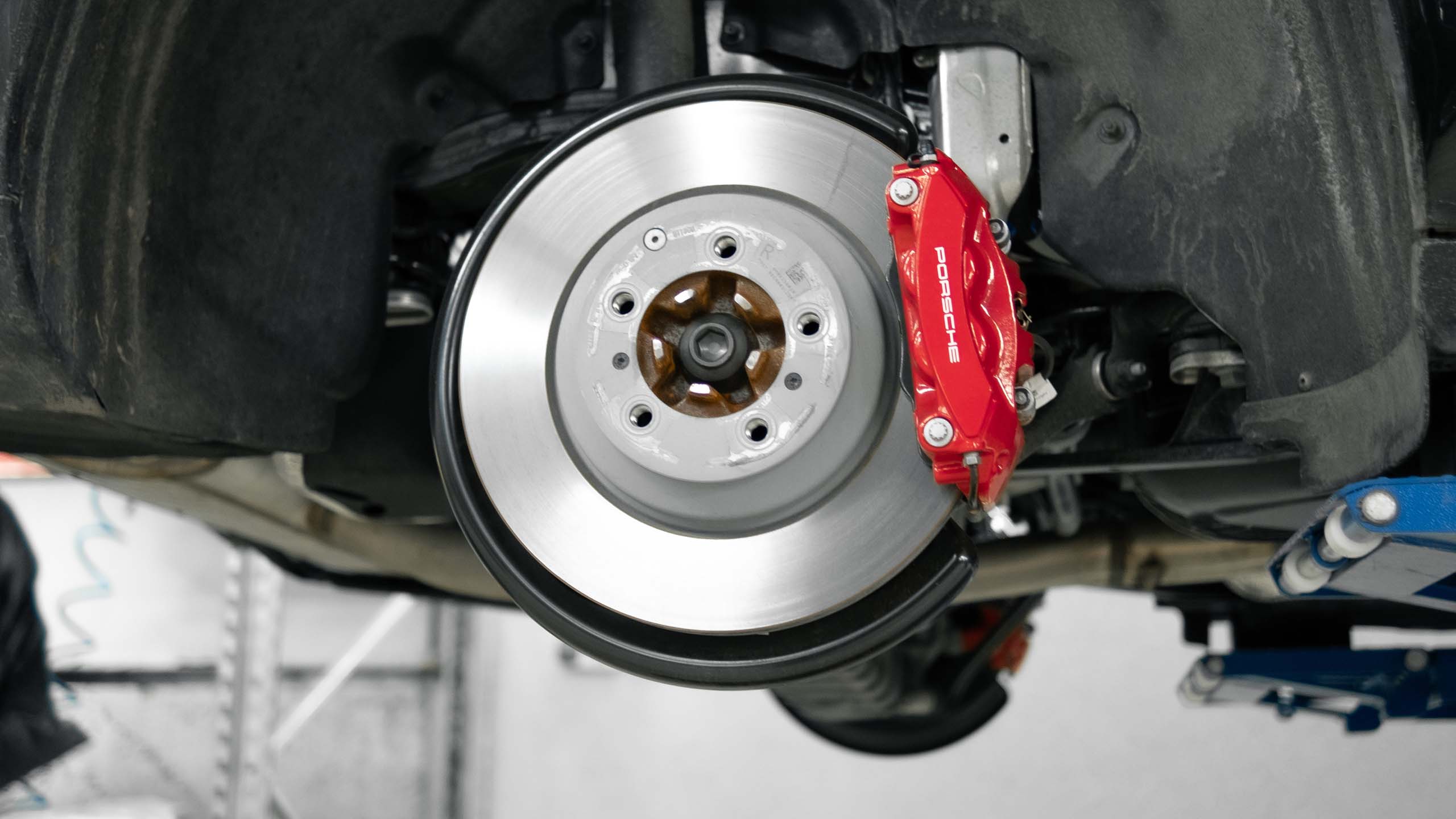 OEM brake system Porsche Cayenne. Pic 7