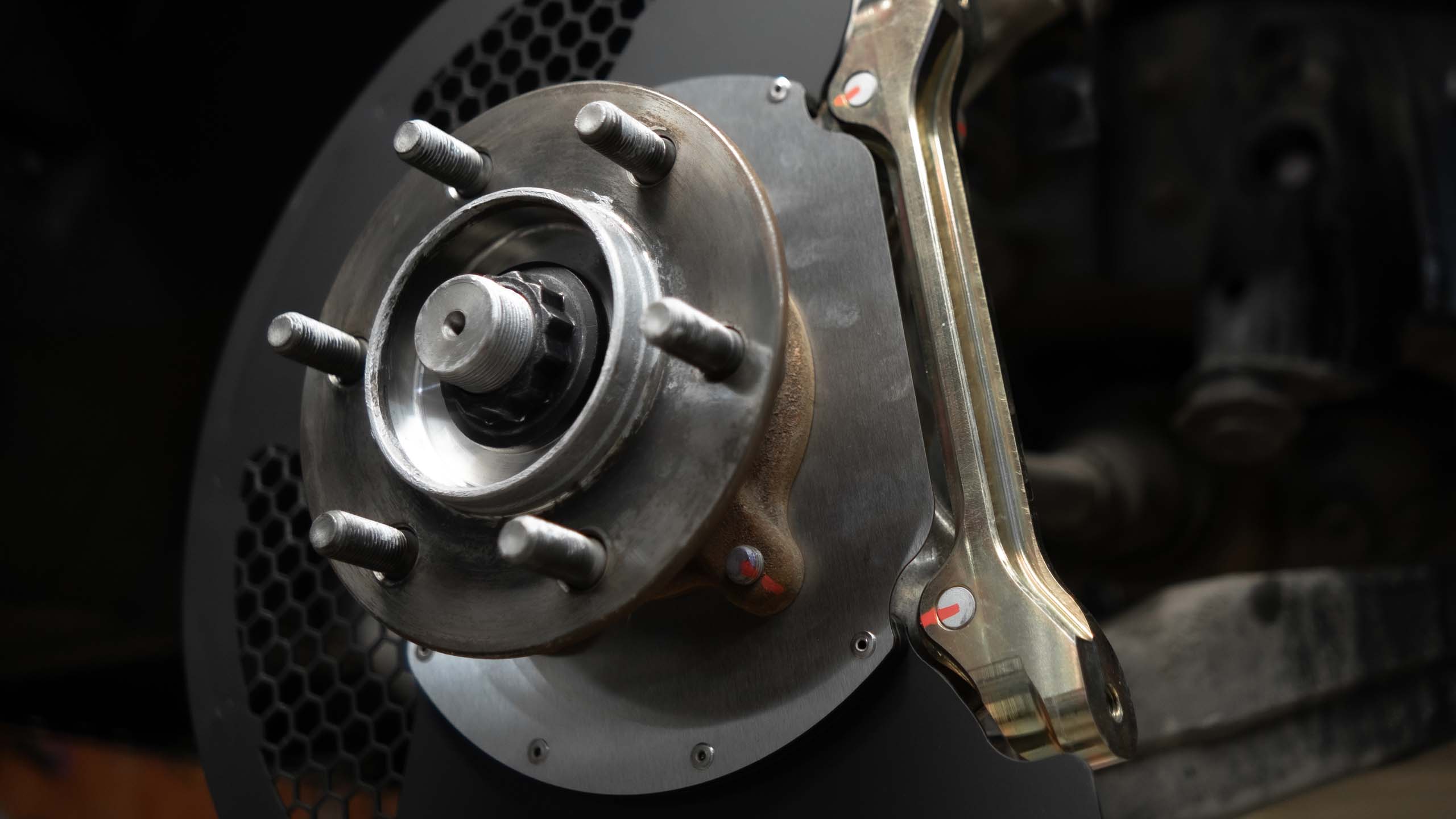 Brake system for Toyota Sequoia. Pic 10