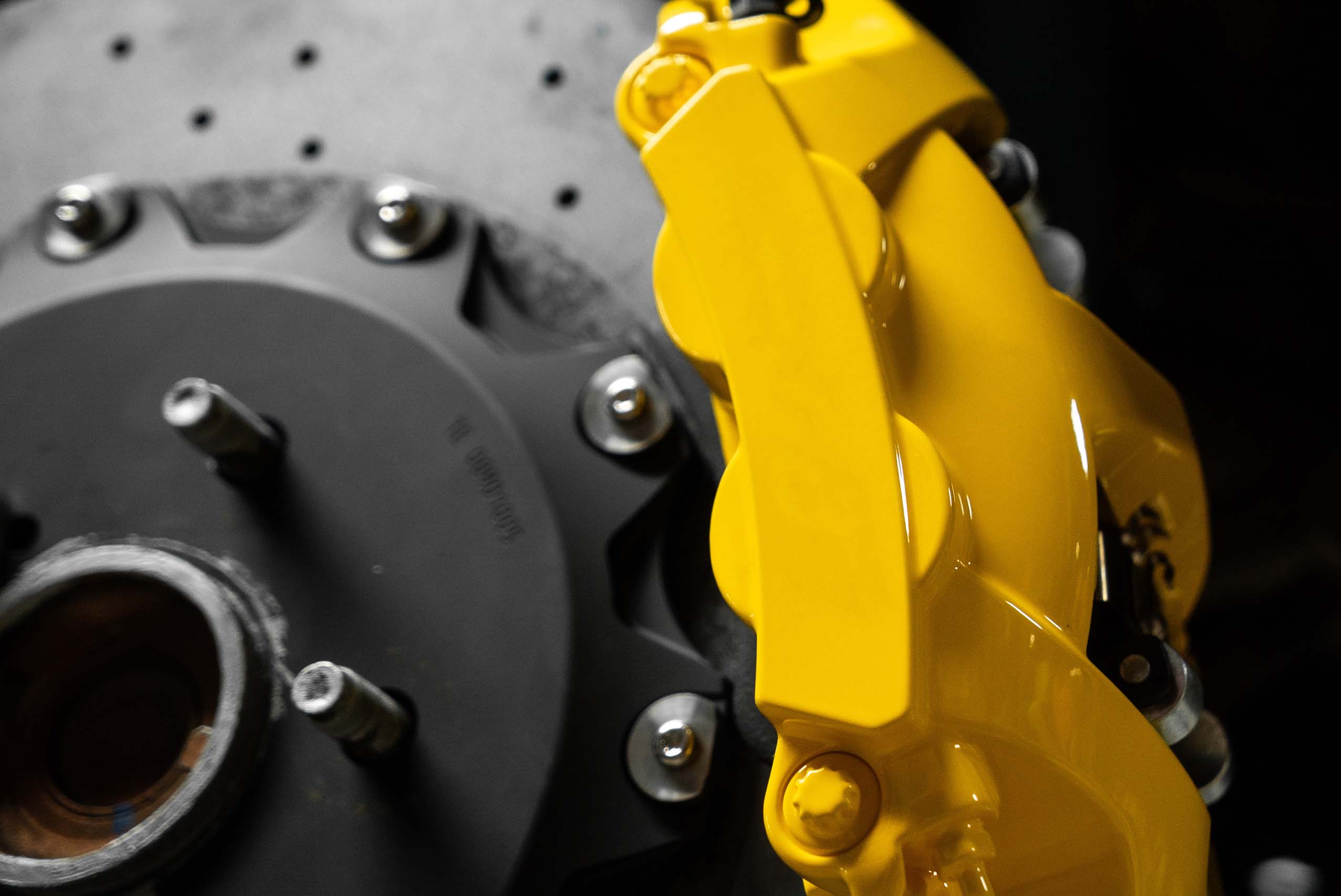 Carbon ceramic brake system for Jeep Grand Cherokee SRT. Pic 8