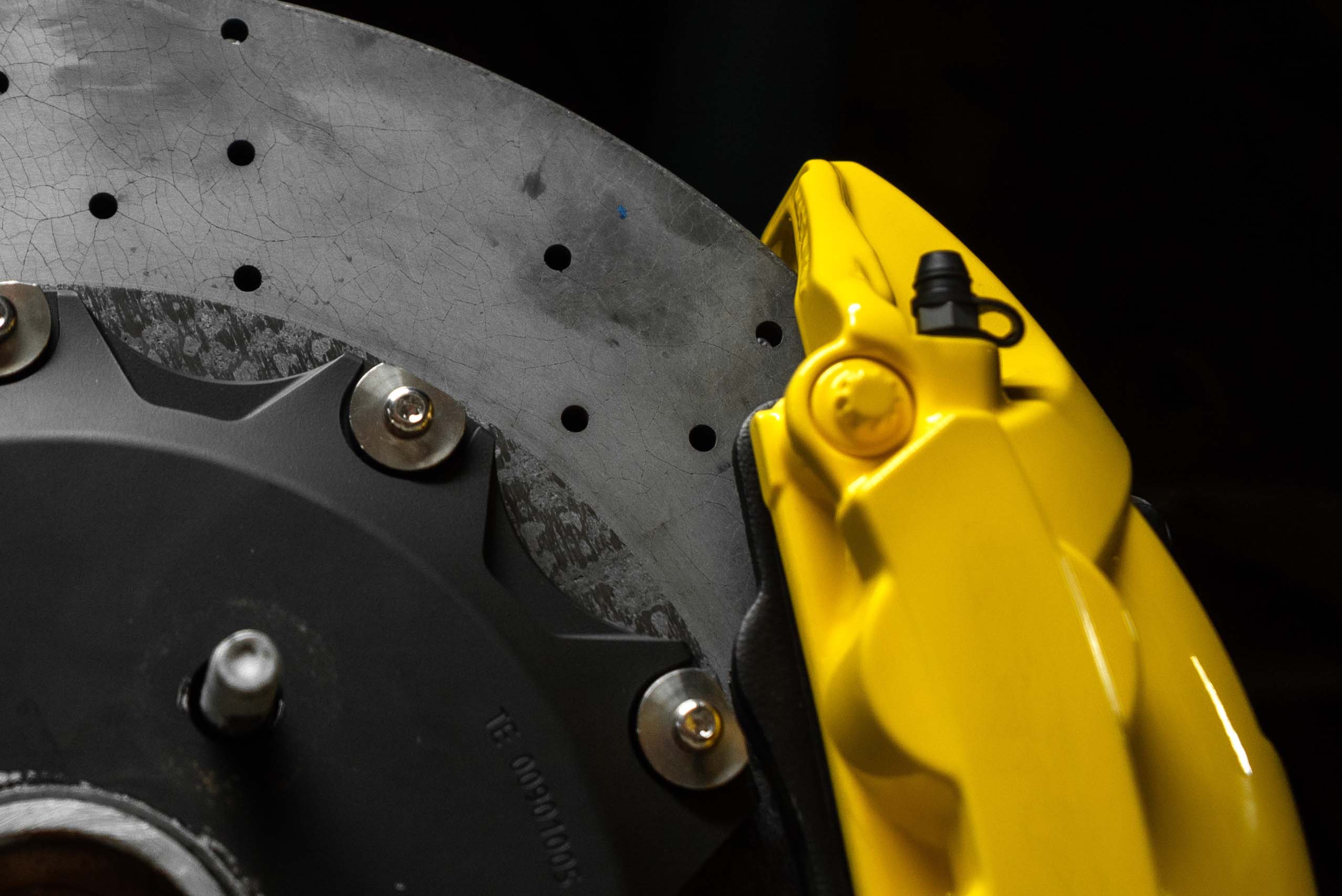 Carbon ceramic brake system for Jeep Grand Cherokee SRT. Pic 9