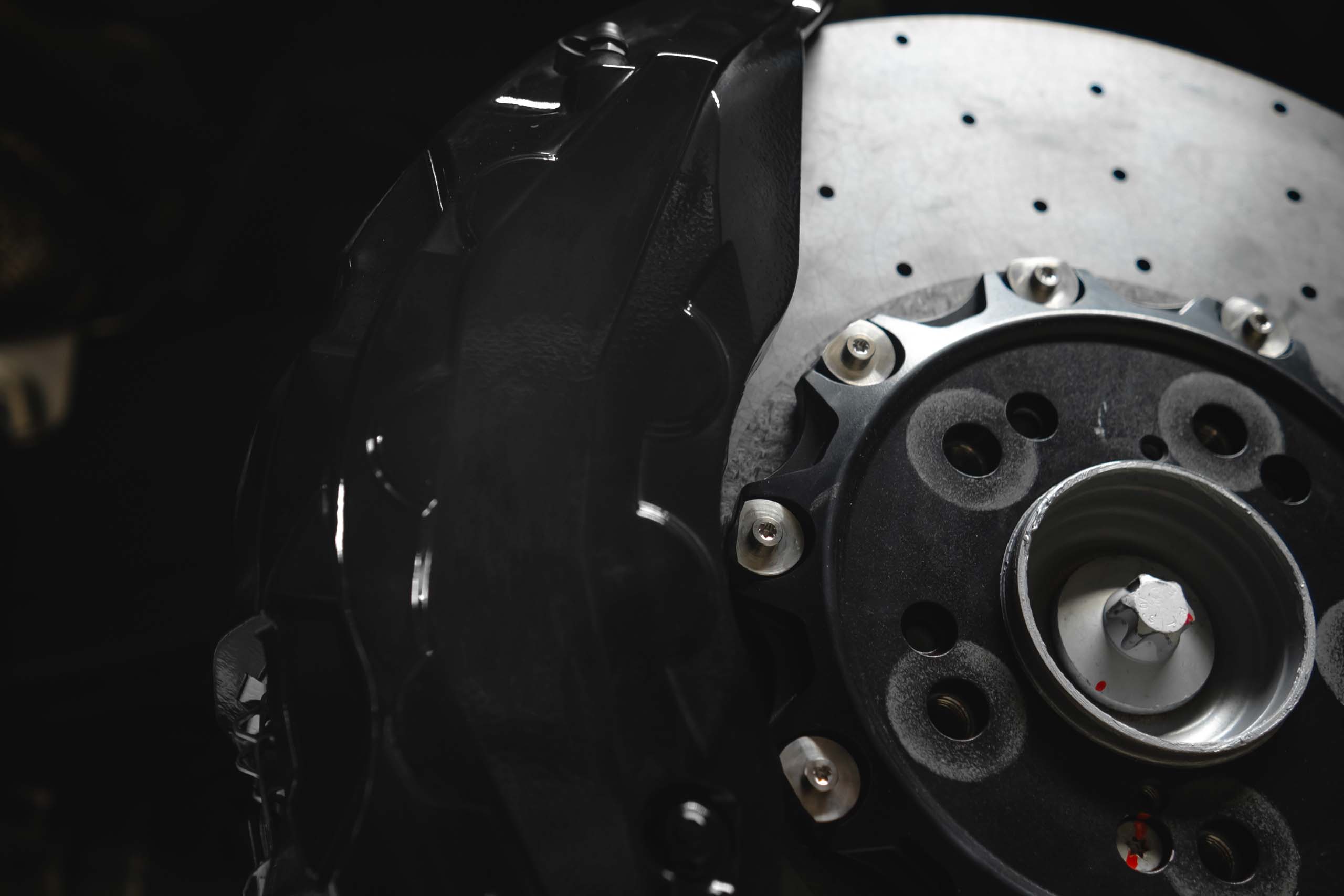 Carbon ceramic brake system for Mercedes-Benz W463.276. Pic 6