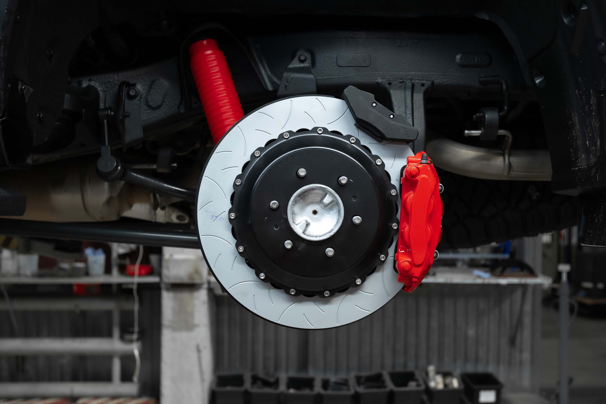 Brake system for Toyota Sequoia. Pic 14