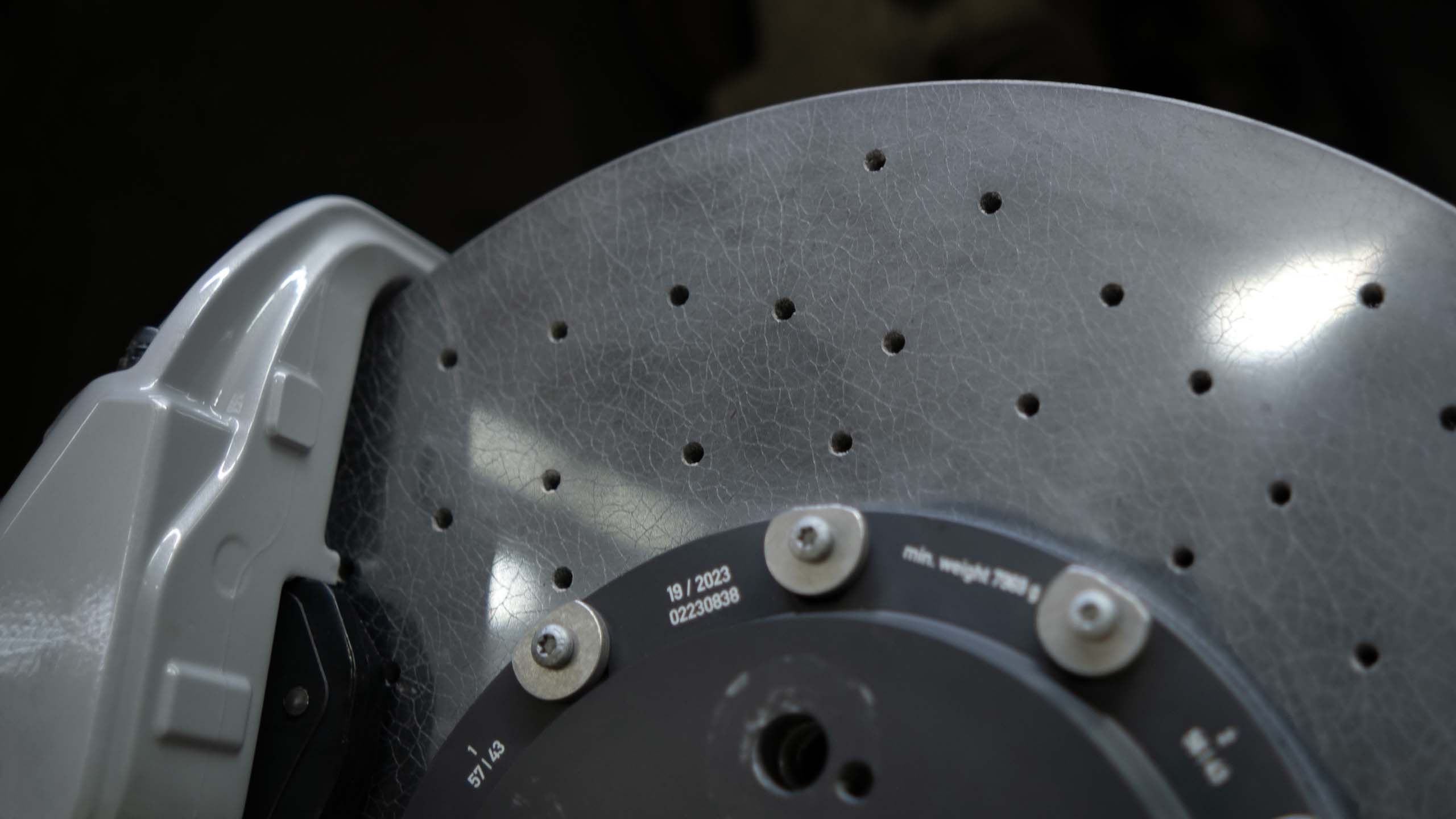 Carbon ceramic brake system for Mercedes-Benz W223. Pic 4