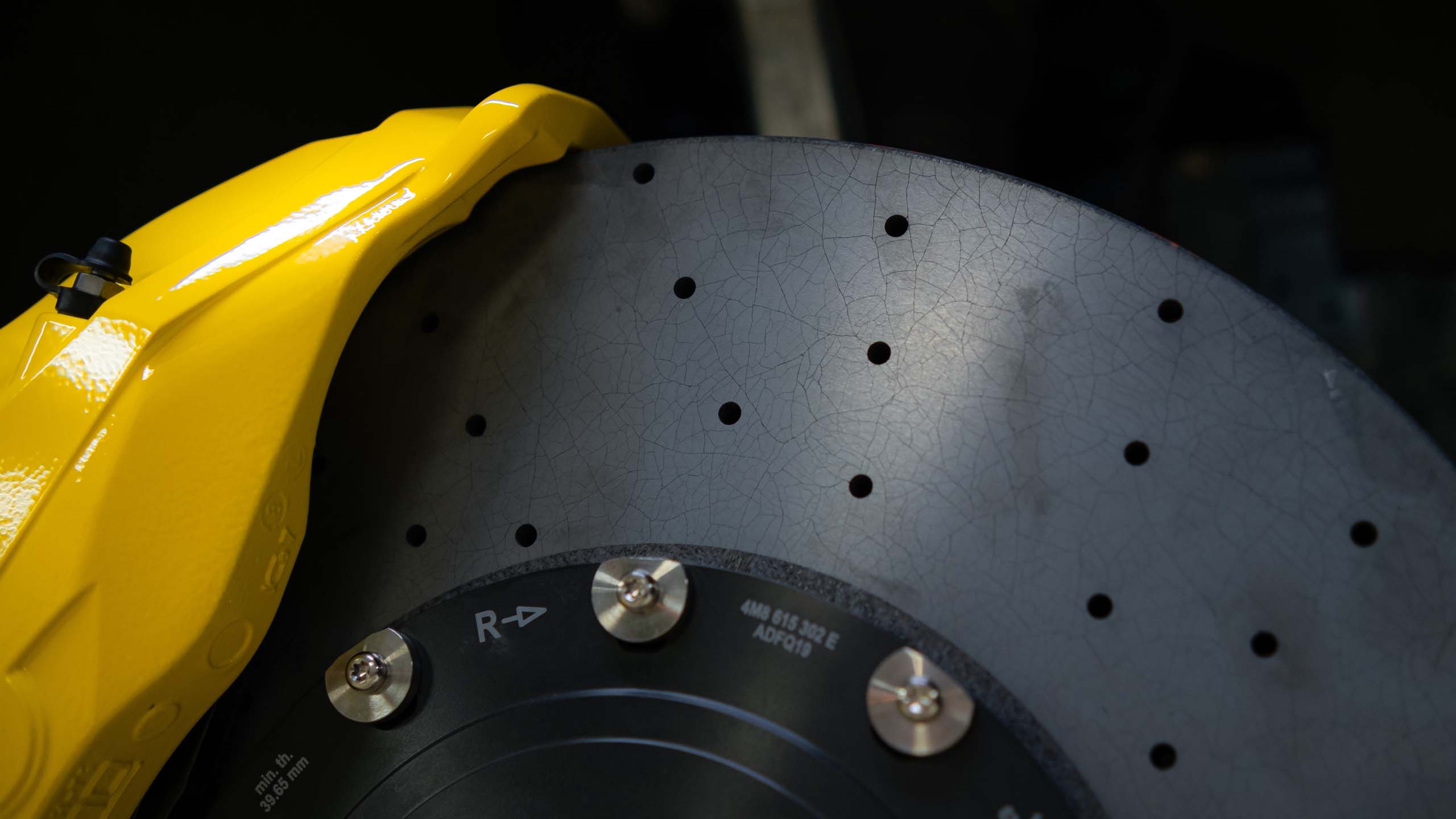Carbon-ceramic brake system for Audi RS6. Pic 1