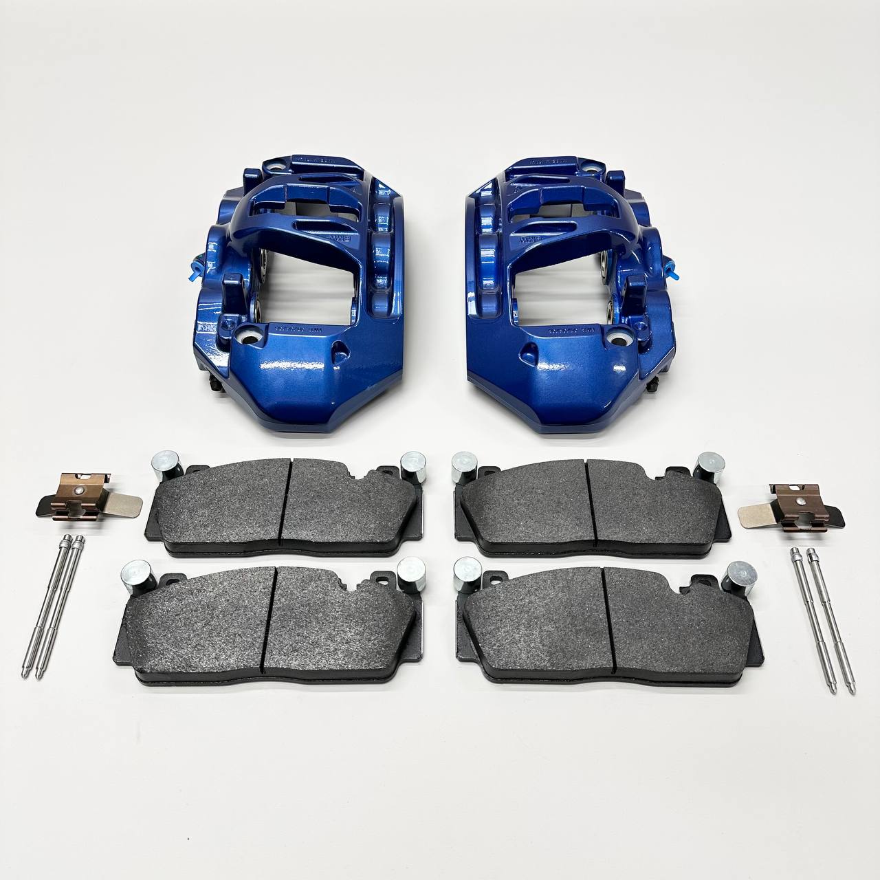 BMW M5 F10 front OEM 6-piston brake calipers (pair) with OEM brake pads - Image 7