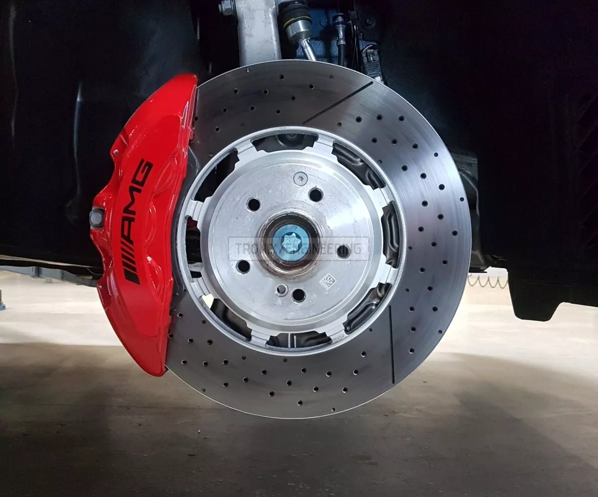 brake caliper & brake rotor front axle of Mercedes Benz GLC63 AMG