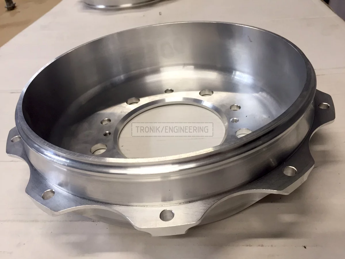 hat's inner side of hand brake drum