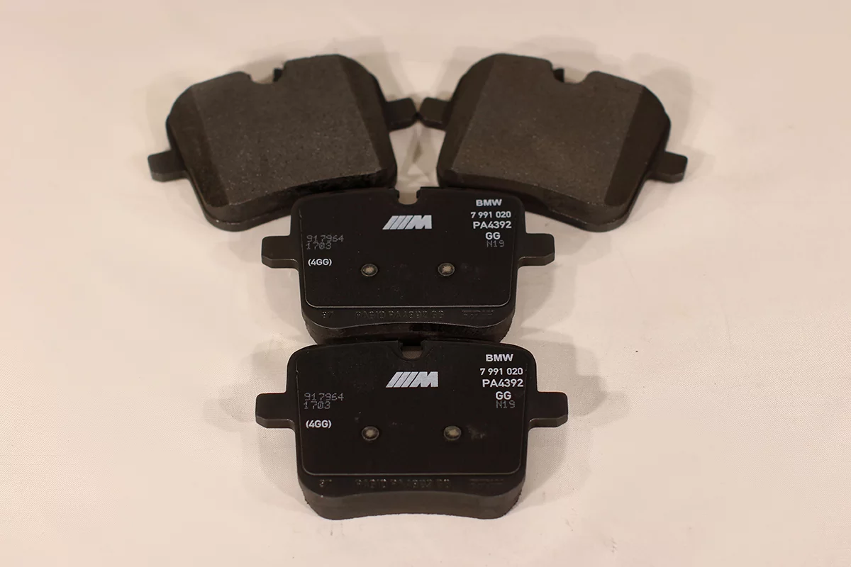 34 11 7 991 043 - BMW M5 F90 rear repair kit, brake pads asbestos-free