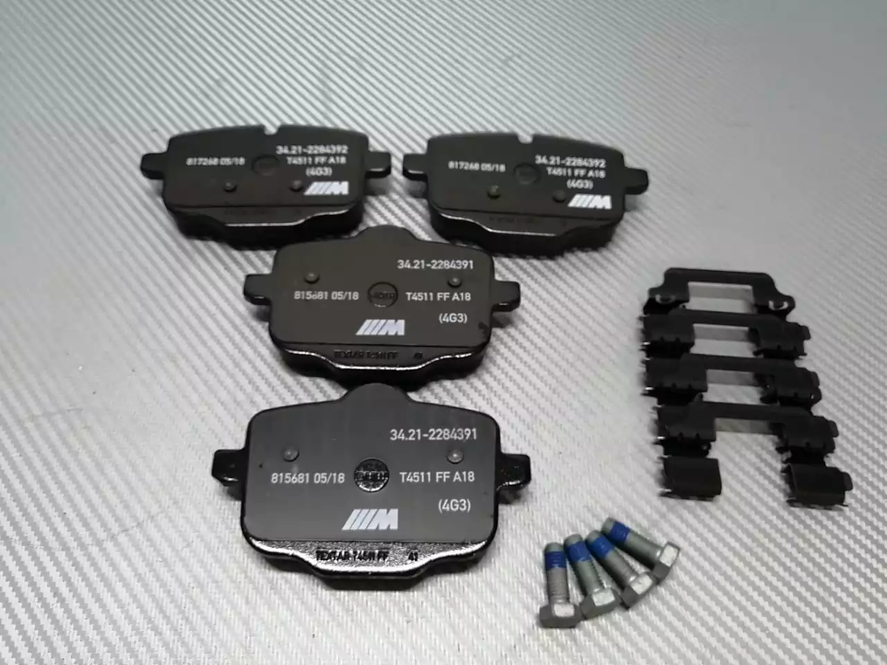 34 21 2 284 389 - BMW M5 F10 rear repair kit brake pads. pic - 1