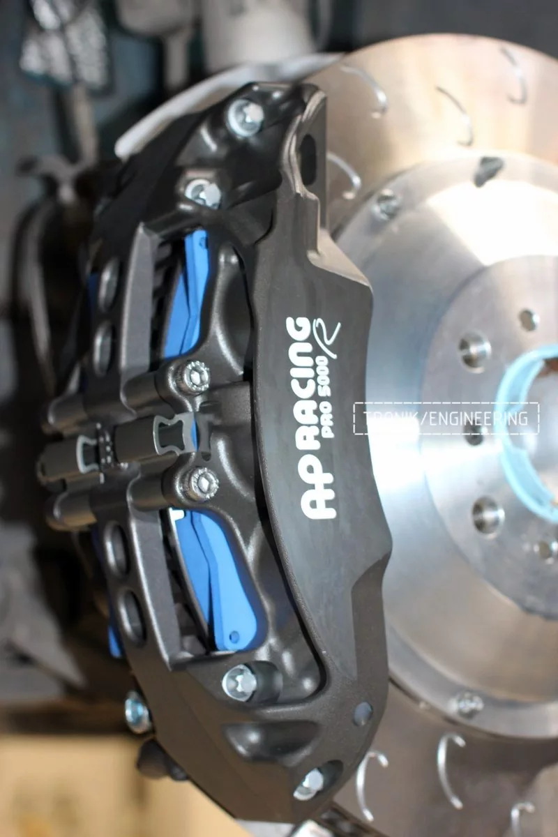 AP racing front caliper for BMW M3 F80 pic1