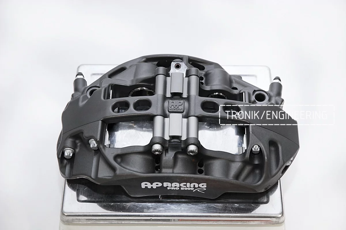 AP racing front caliper pic1