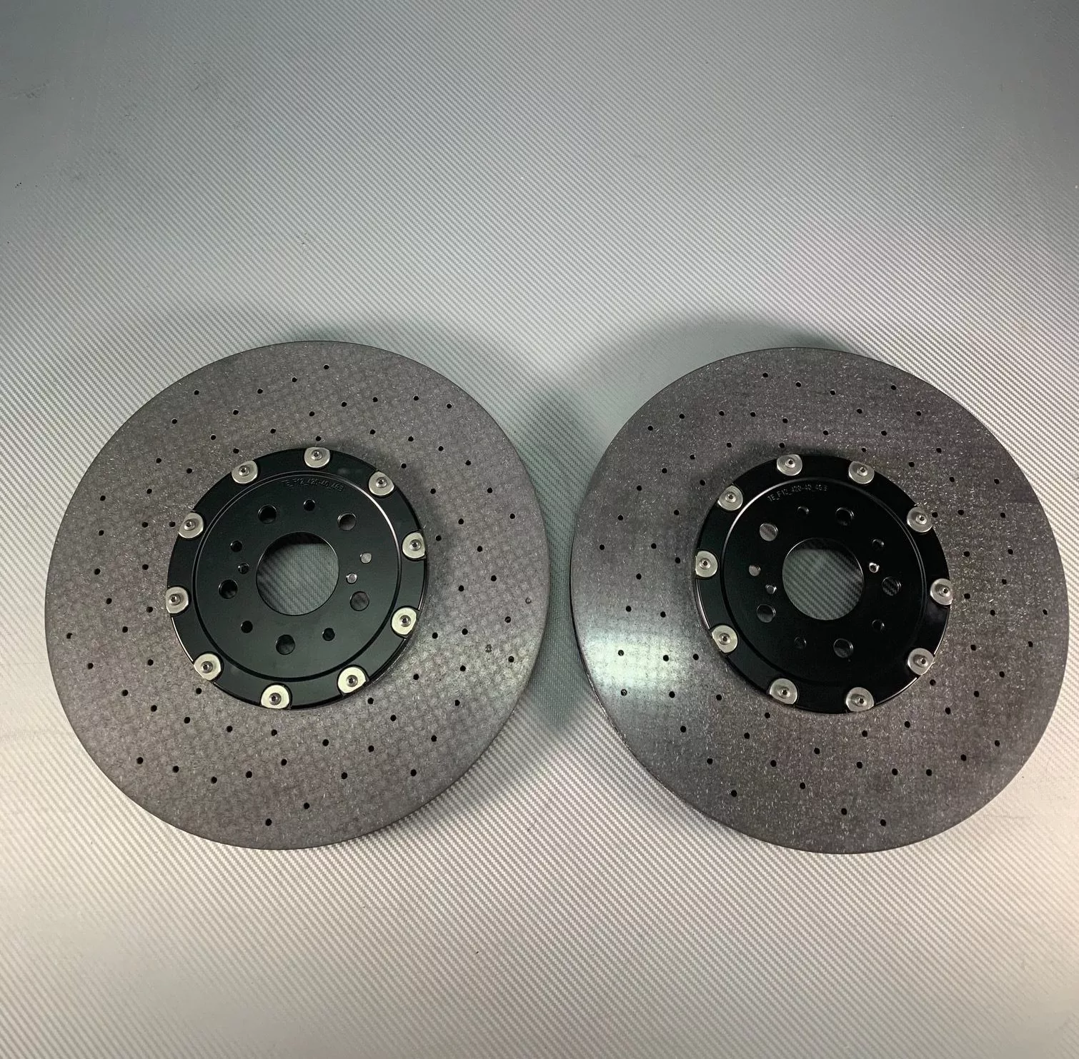 Ferrari F12 upgrade kit for front carbon-ceramic rotors. Size of rotors 420-40 mm