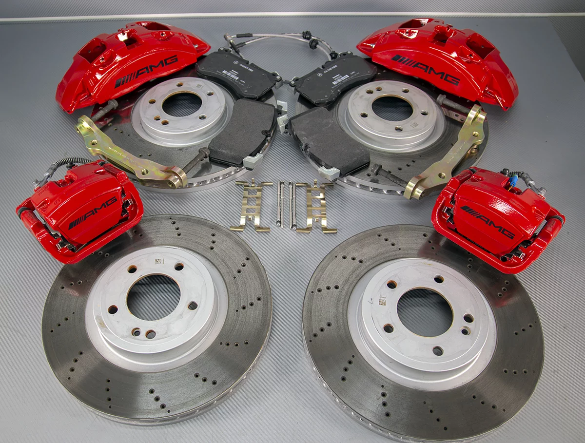 Red AMG Brake System for new Mercedes-Benz G-class