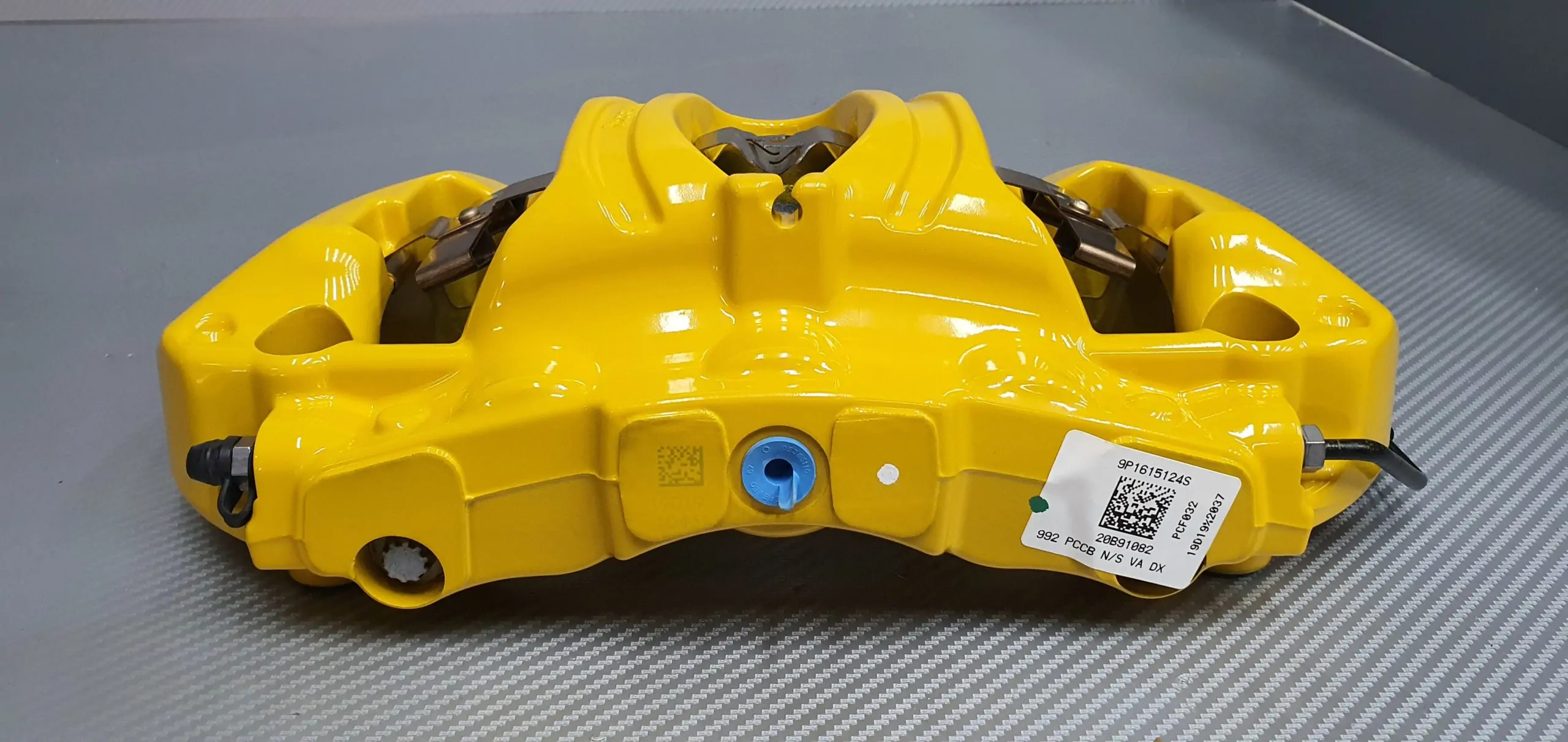 Front right Porsche 911 Carrera caliper 9p1615124k. pic 4