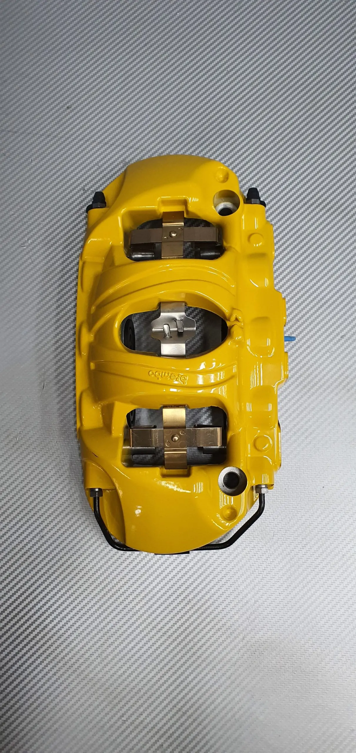 Front Porsche 911 Carrera caliper 9p1615123k. pic 4