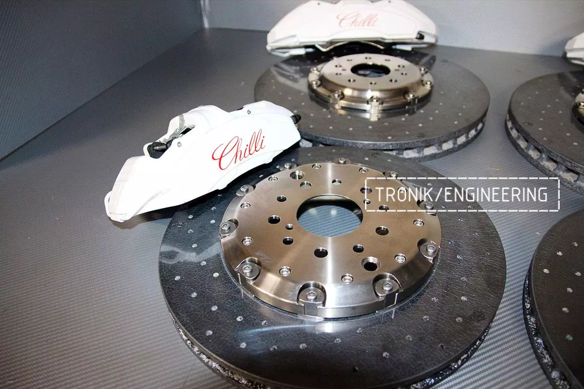 Carbon-ceramic brakes for Nissan GT-R. pic 4