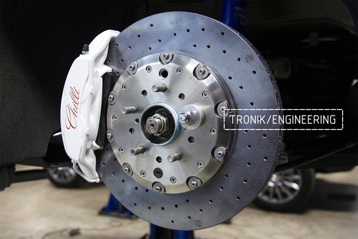 Rear carbon-ceramic brakes for Nissan GT-R. pic 2