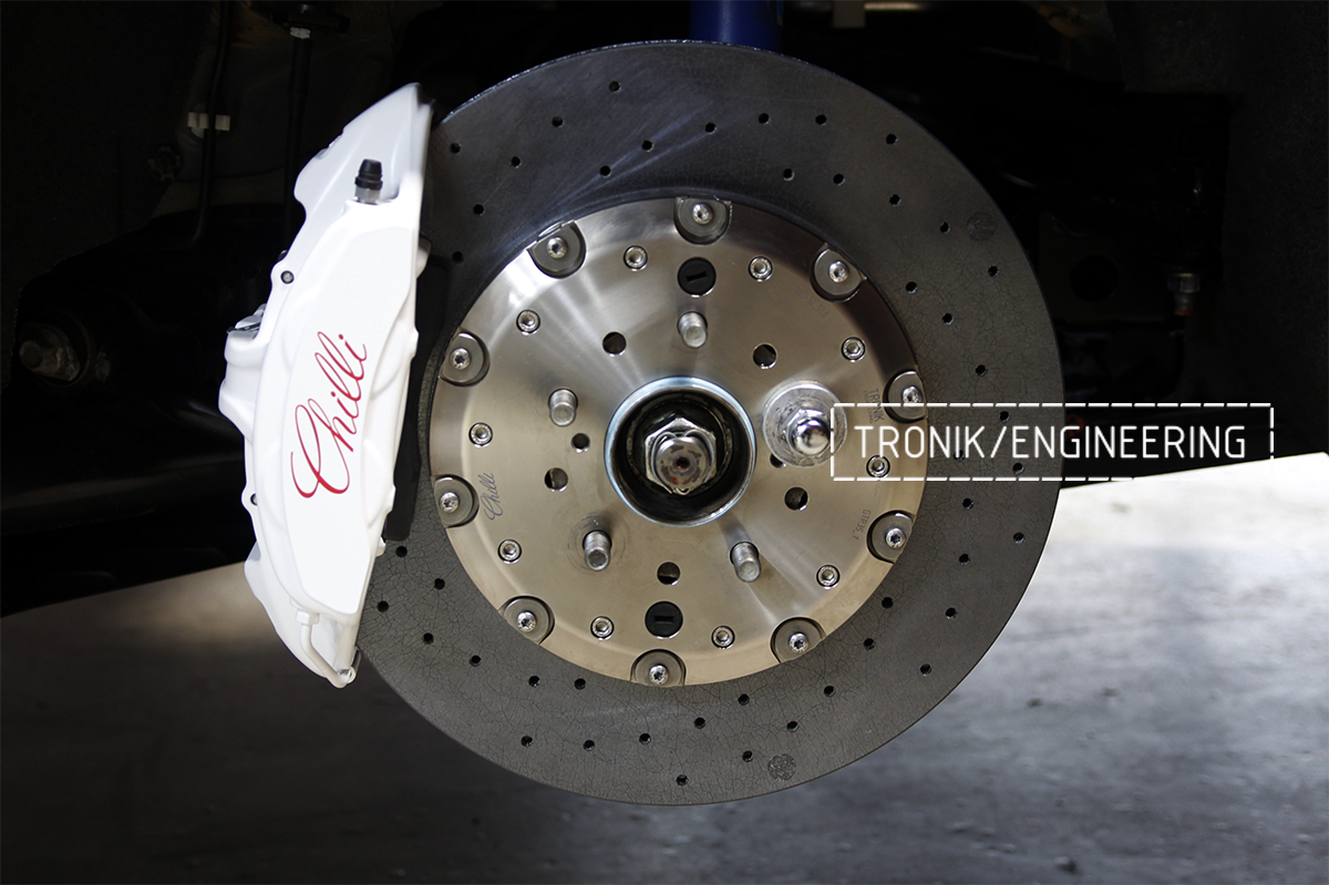 Rear carbon-ceramic brakes for Nissan GT-R. pic 3