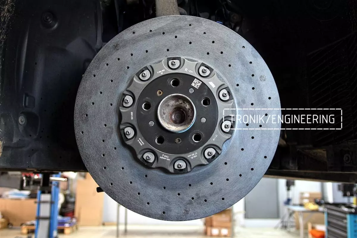 BMW M6 F06 front ceramic brake disc. Photo 1