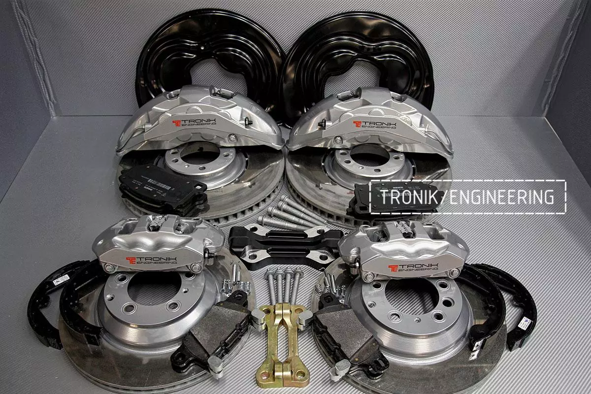 AUDI Q7 Brake System Set. Image 2