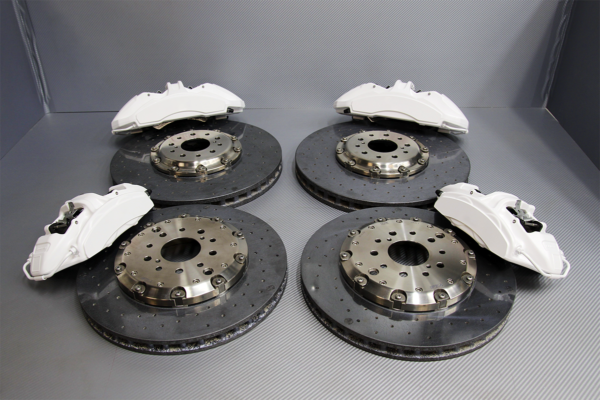 Nissan GT-R carbon-ceramic brakes