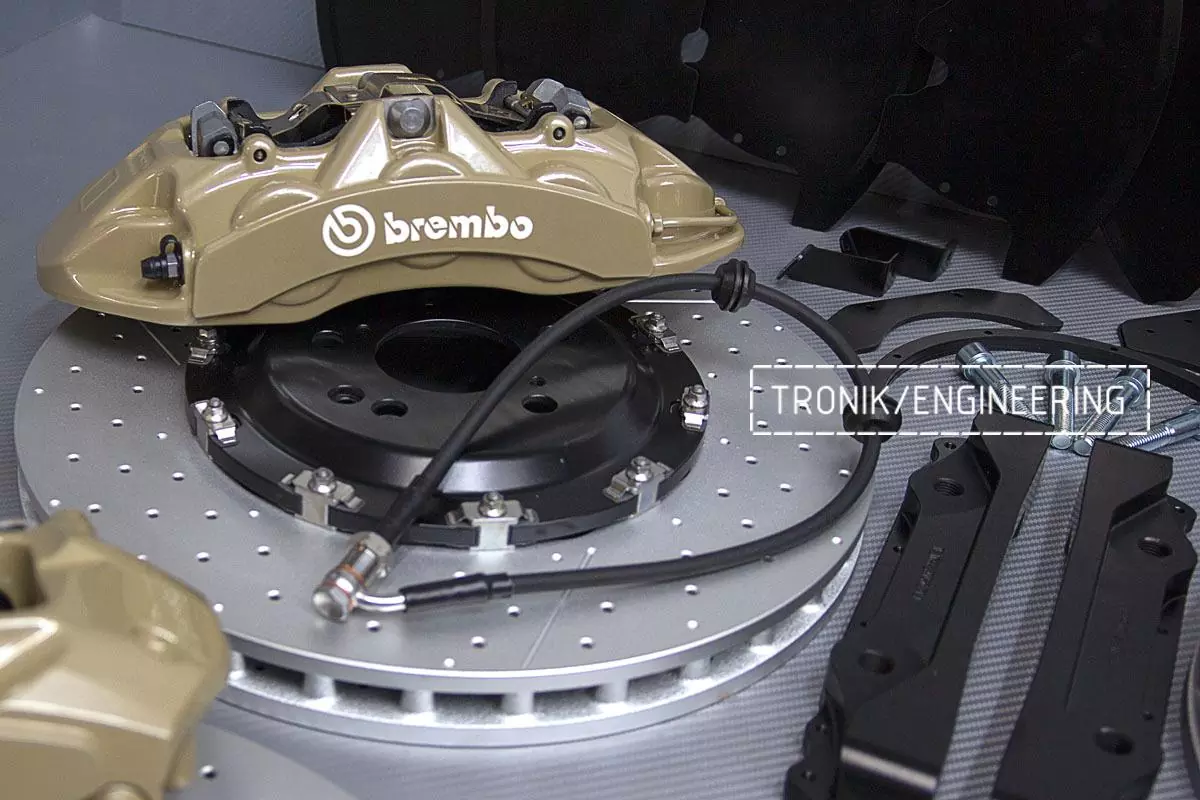 Mercedes-Benz W447 V-class brakes. pic 3