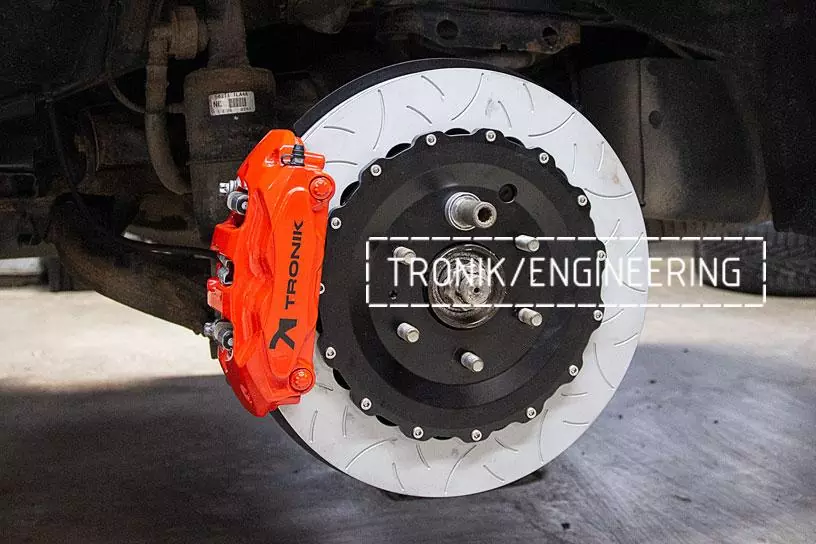 Infiniti QX56 brake system kit. pic  12